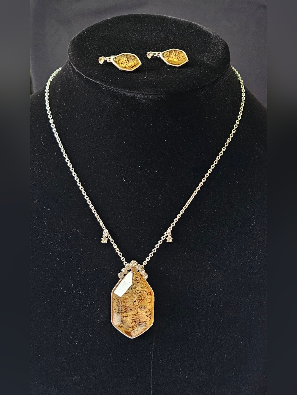 Vintage Avon Gold-Tone Amber Pendant Necklace and Earrings Set
